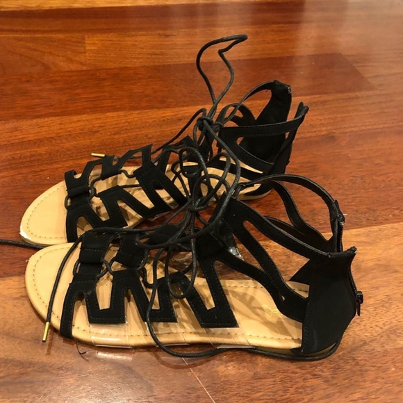 Strappy Lace Up Flat Sandals - Picture 2 of 3